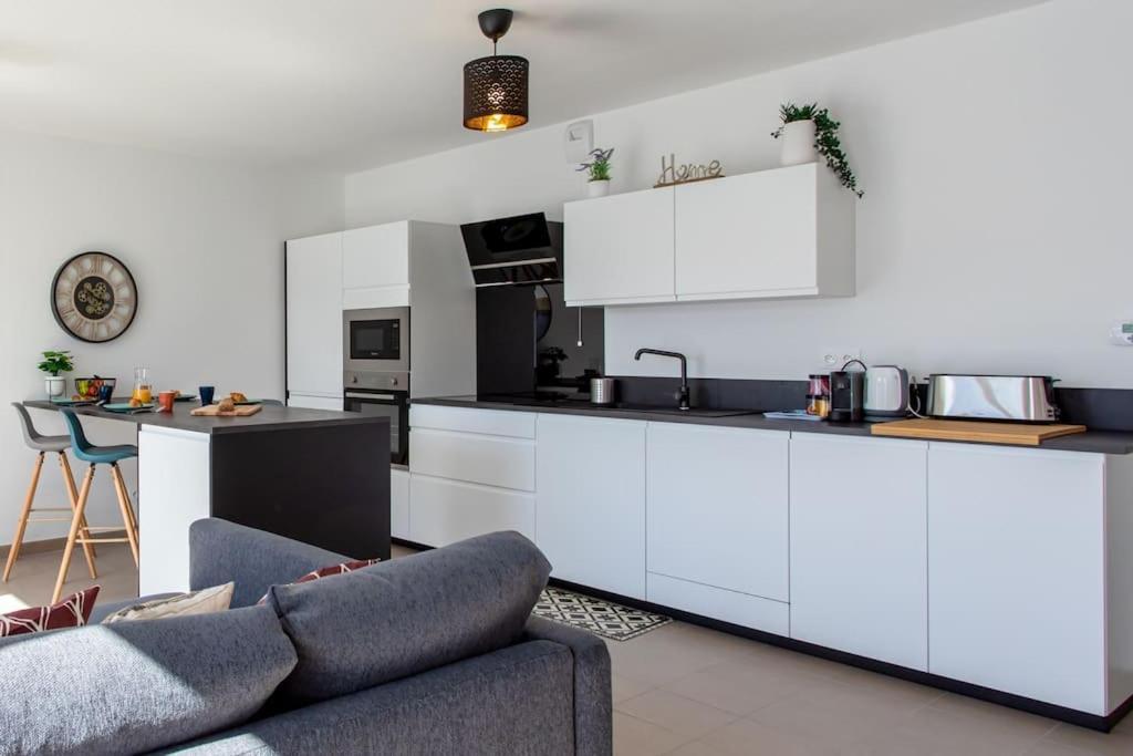 L17 Arenas Suite 3 Balconies 5Mins To The Sea Niza Exterior foto